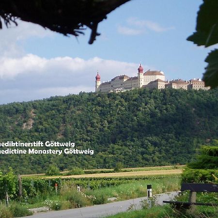 Gaestehaus Am Weinberg - Schlager Prinzersdorf Exteriör bild