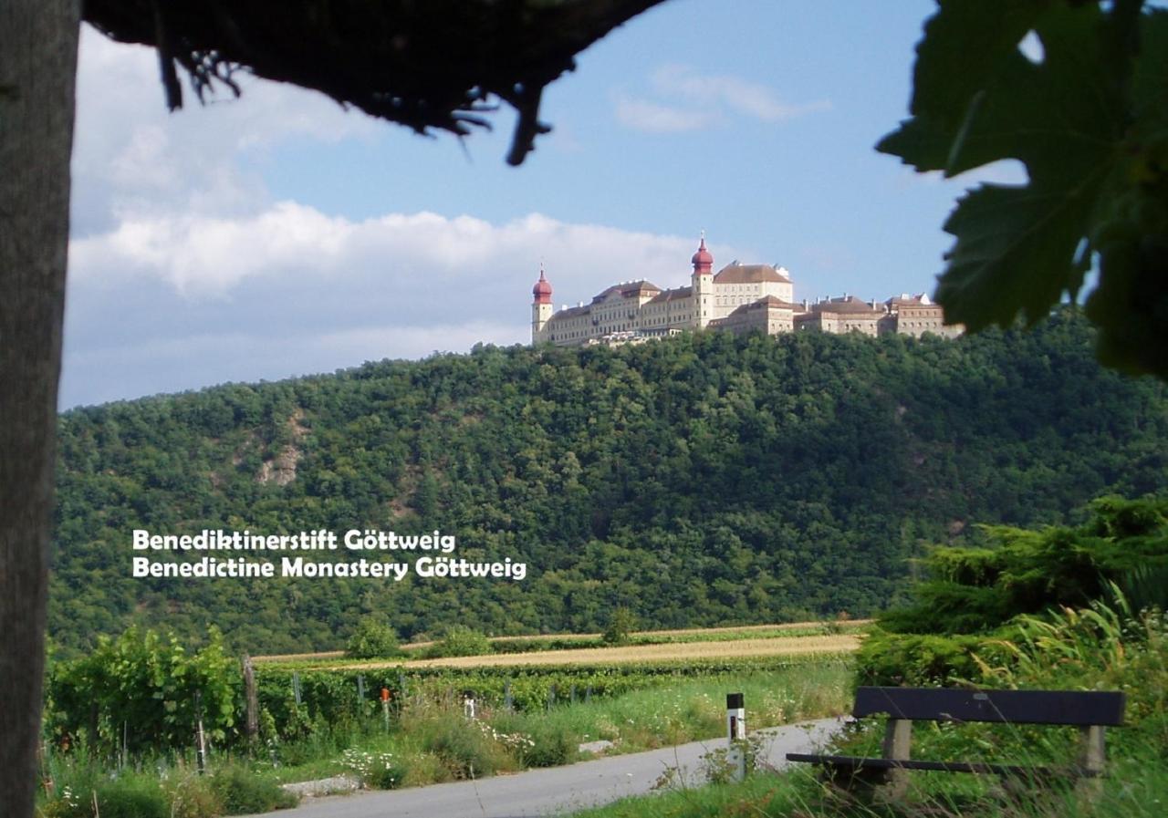 Gaestehaus Am Weinberg - Schlager Prinzersdorf Exteriör bild